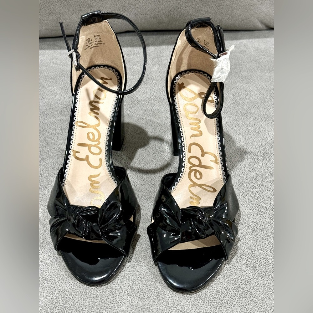 New Sam Edelman Odina Black Patent Leather. Size 6.5M. Chunky Heel and Peep toe